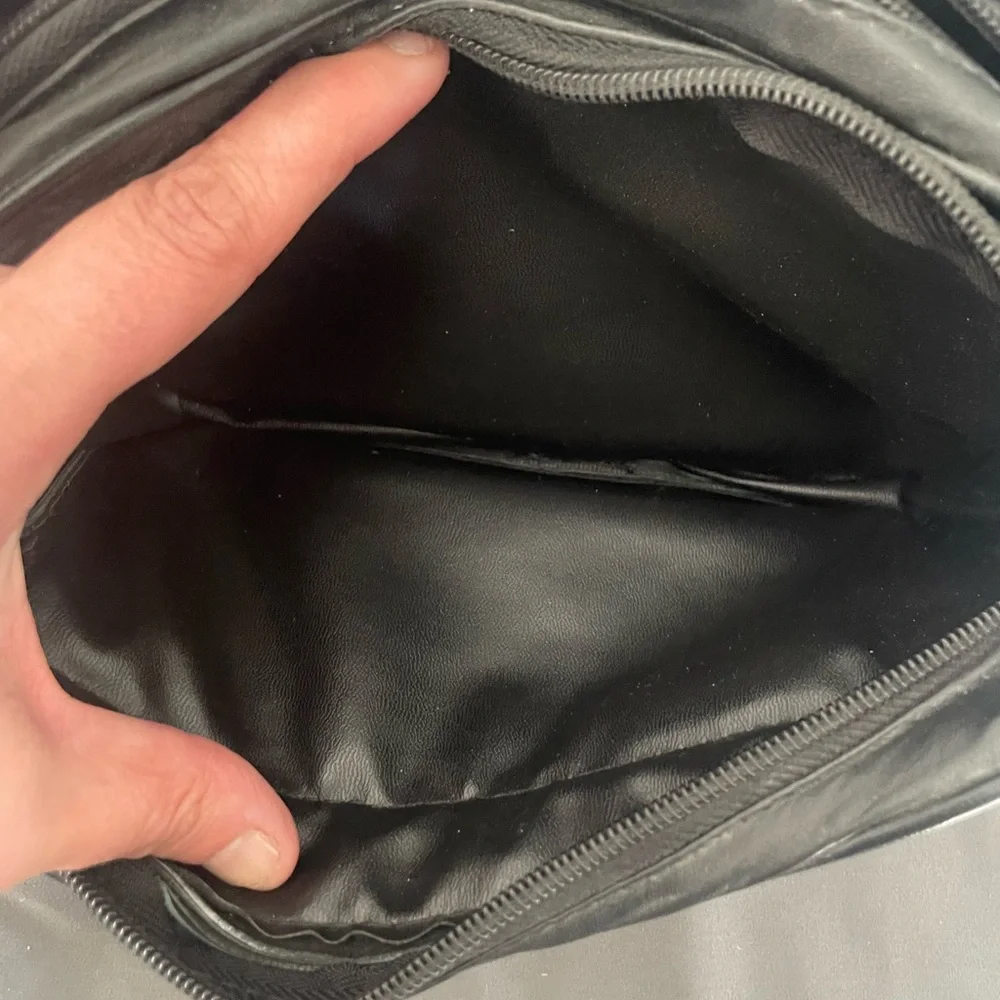 Mens leather small travel bag